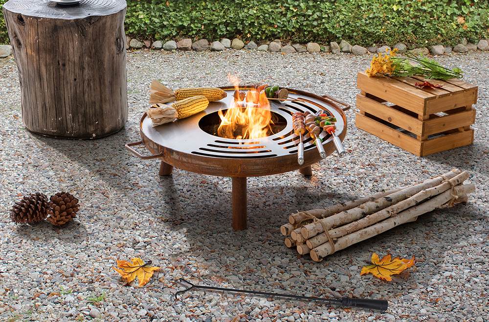 fire pit with BBQ Baking Pan
